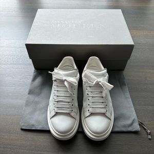 Alexander McQueen Oversized Sneaker